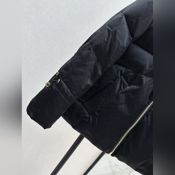 Prada Re-Nylon cropped down jacket - Picture 7 of 8